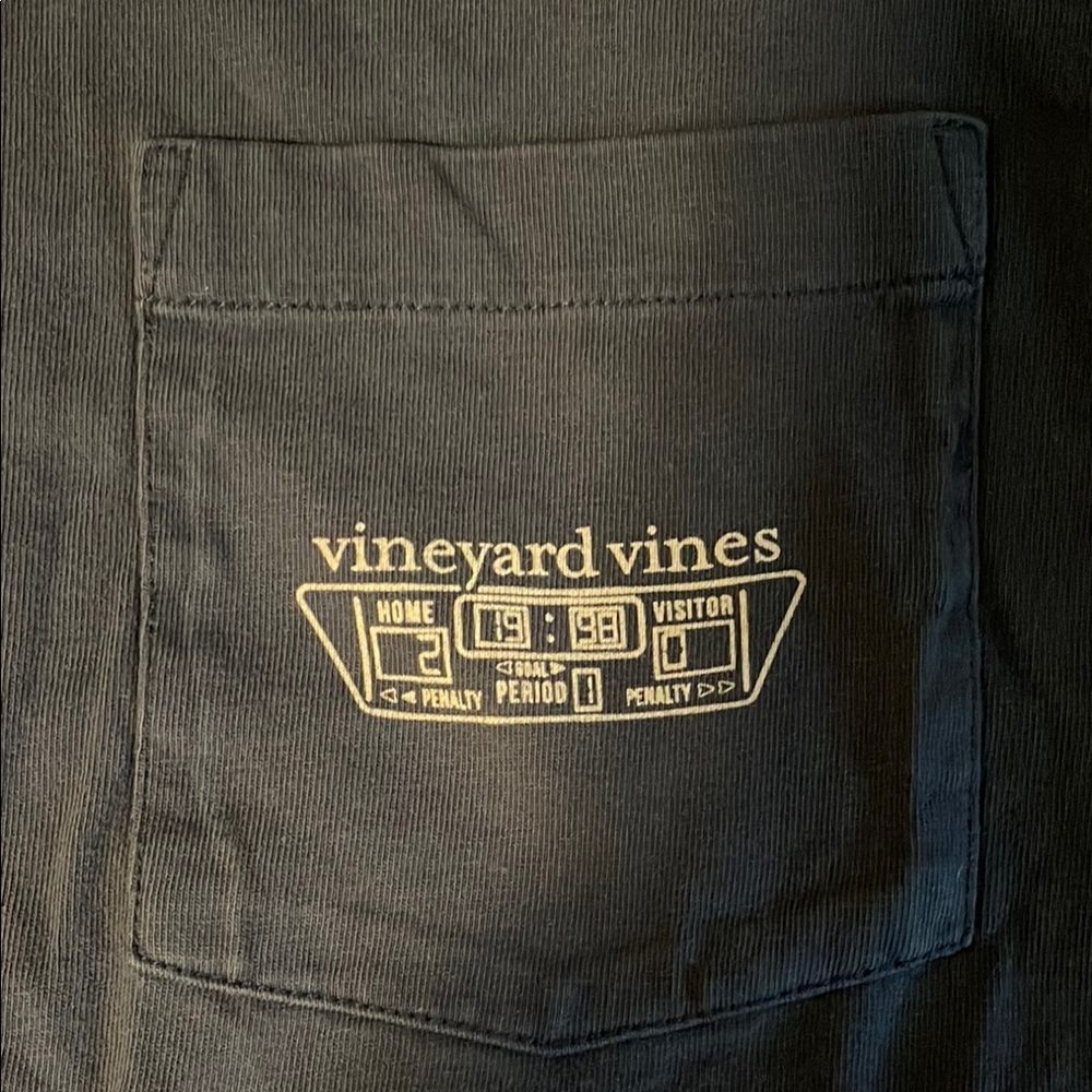 Vineyard Vines Black Graphic Tee